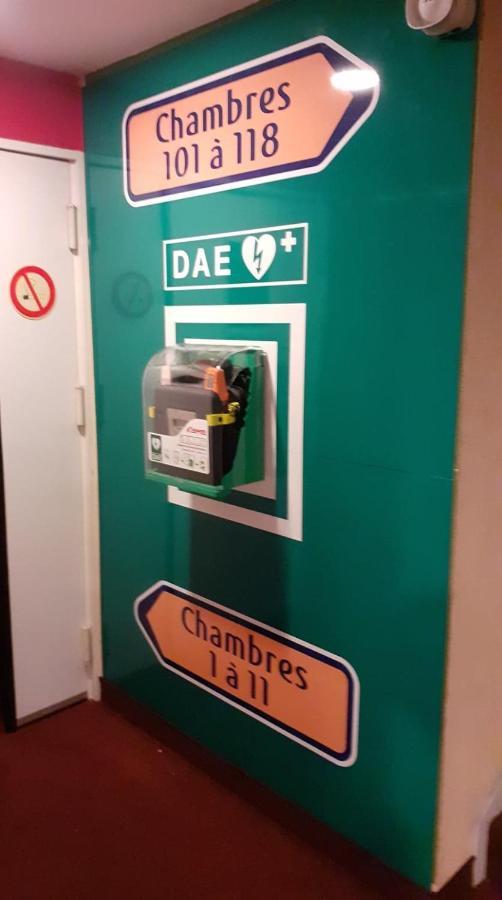Quick Palace Nantes La Beaujoire Exterior photo A ticket machine in Prague